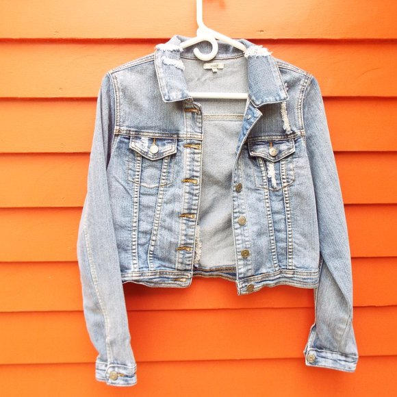 Girl's CHIQLE Distressed Cropped Jean Jacket (L) - Picture 11 of 13